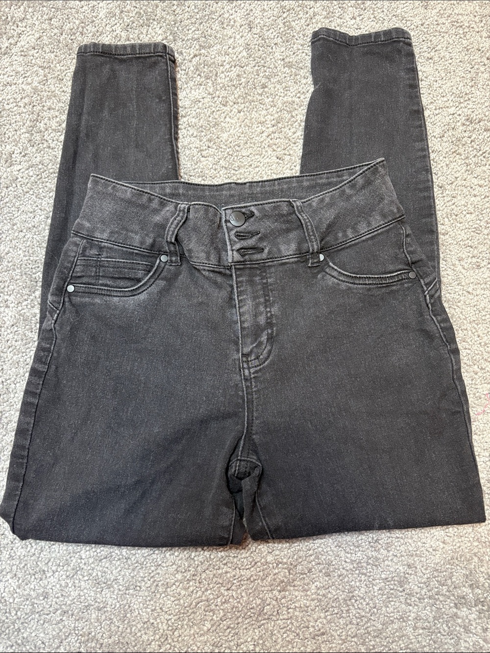 D. Jeans High-Waist Black Women’s Jeans w/ 3 Button Closure